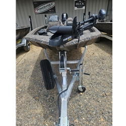 XPRESS XP180 18' XPLORER SERIES BASS BOAT