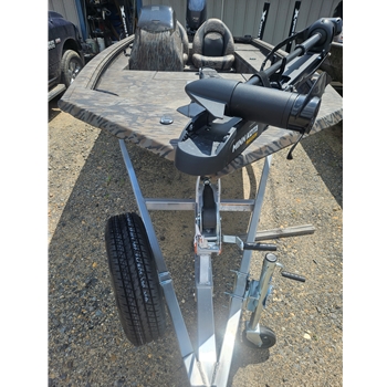 XPRESS XP170 17' XPLORER SERIES BASS BOAT